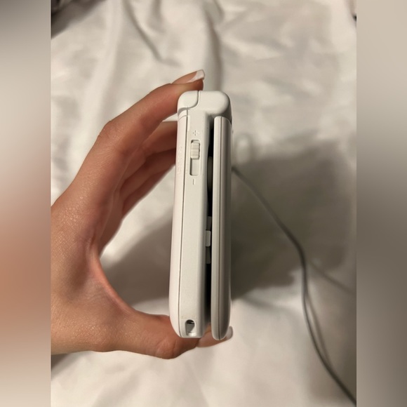 Nintendo 3ds xl Disney Magical World Edition (Charger Included) - Picture 6 of 7